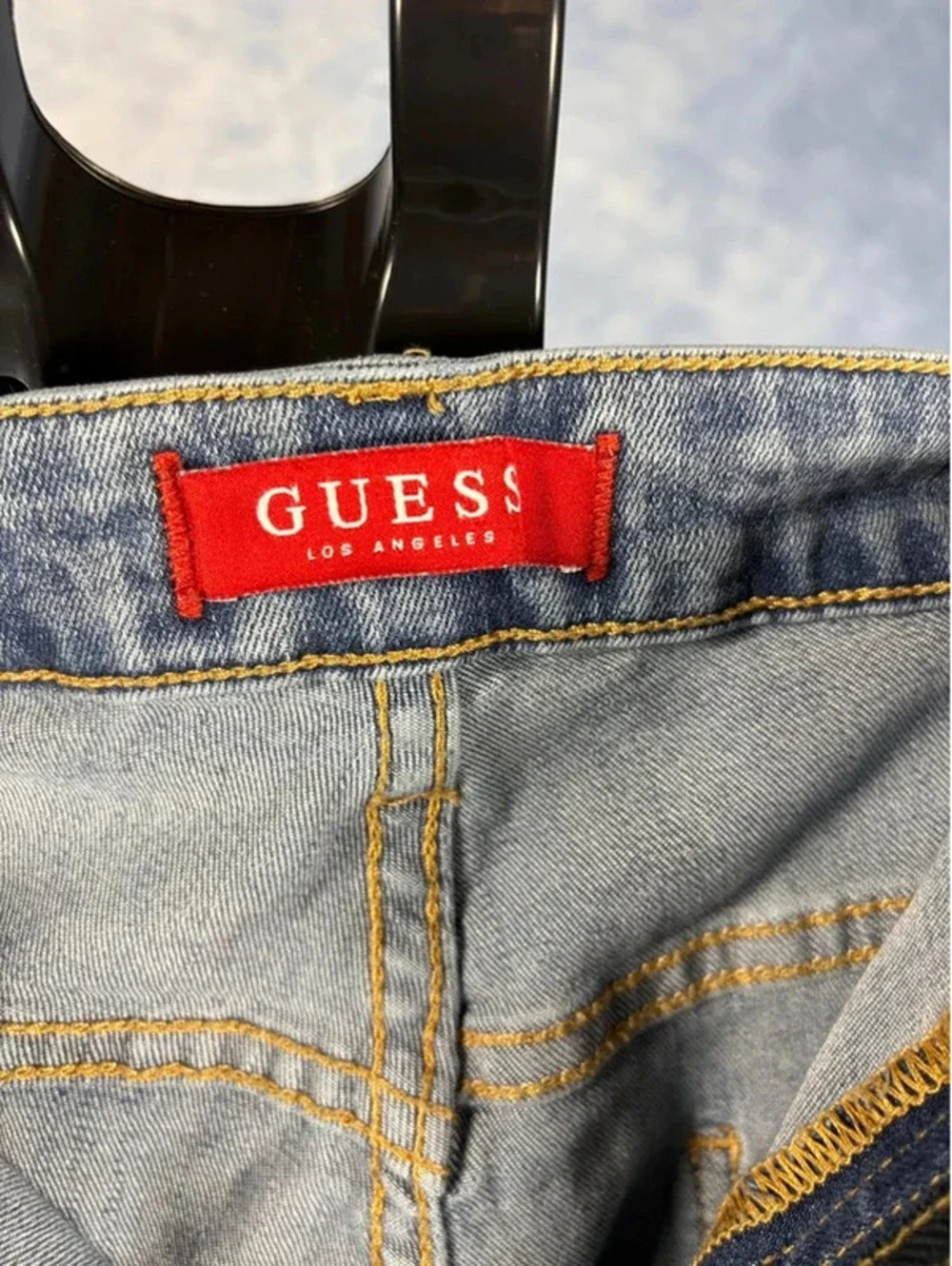 GUESS Los Angeles Distressed Acid Wash Blue Denim Jeans Size 38x30
